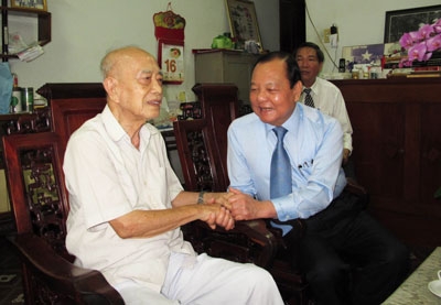 Местные руководители поздравили органы печати страны с Днем вьетнамской революционной прессы